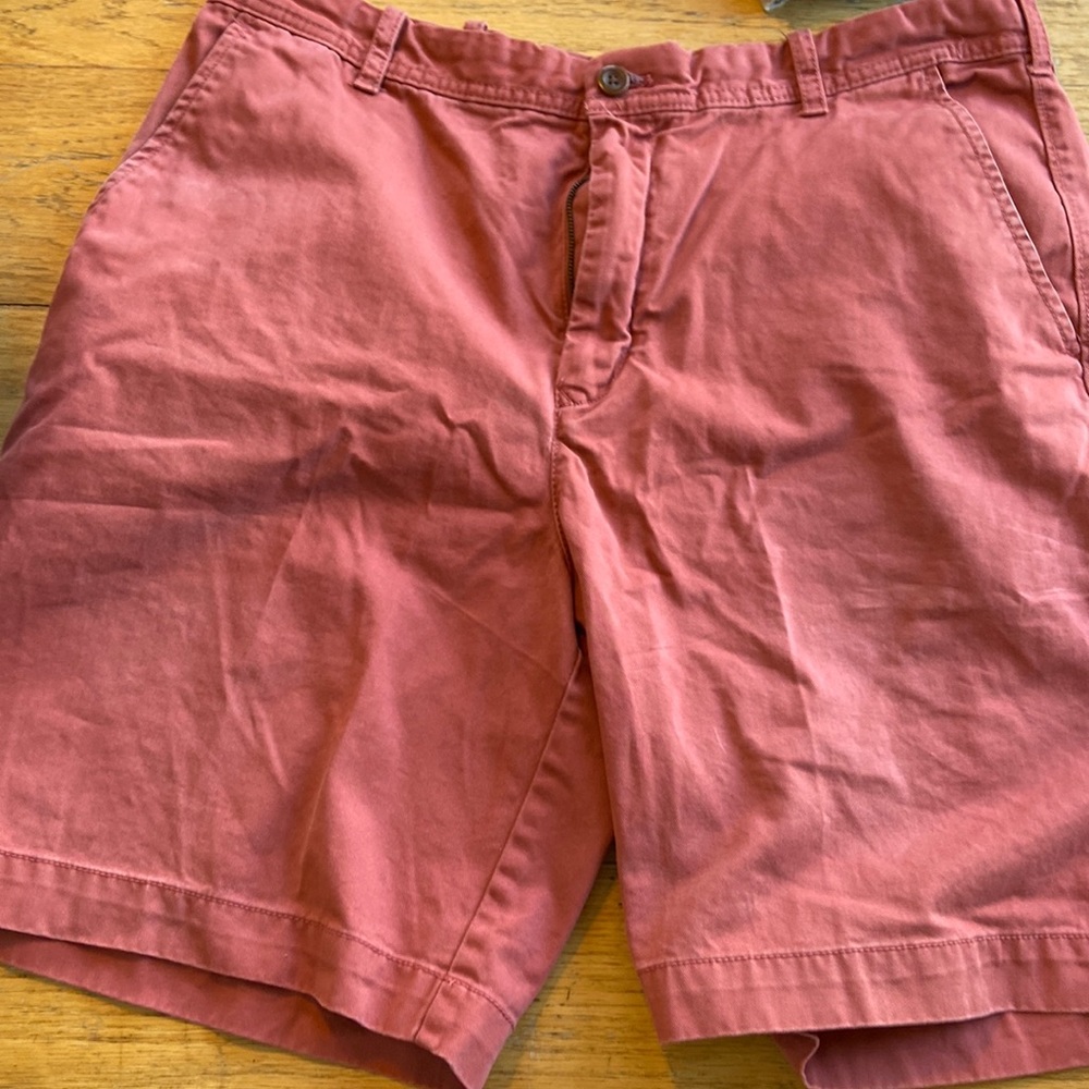 Mens red golfing shorts IZOD size 36